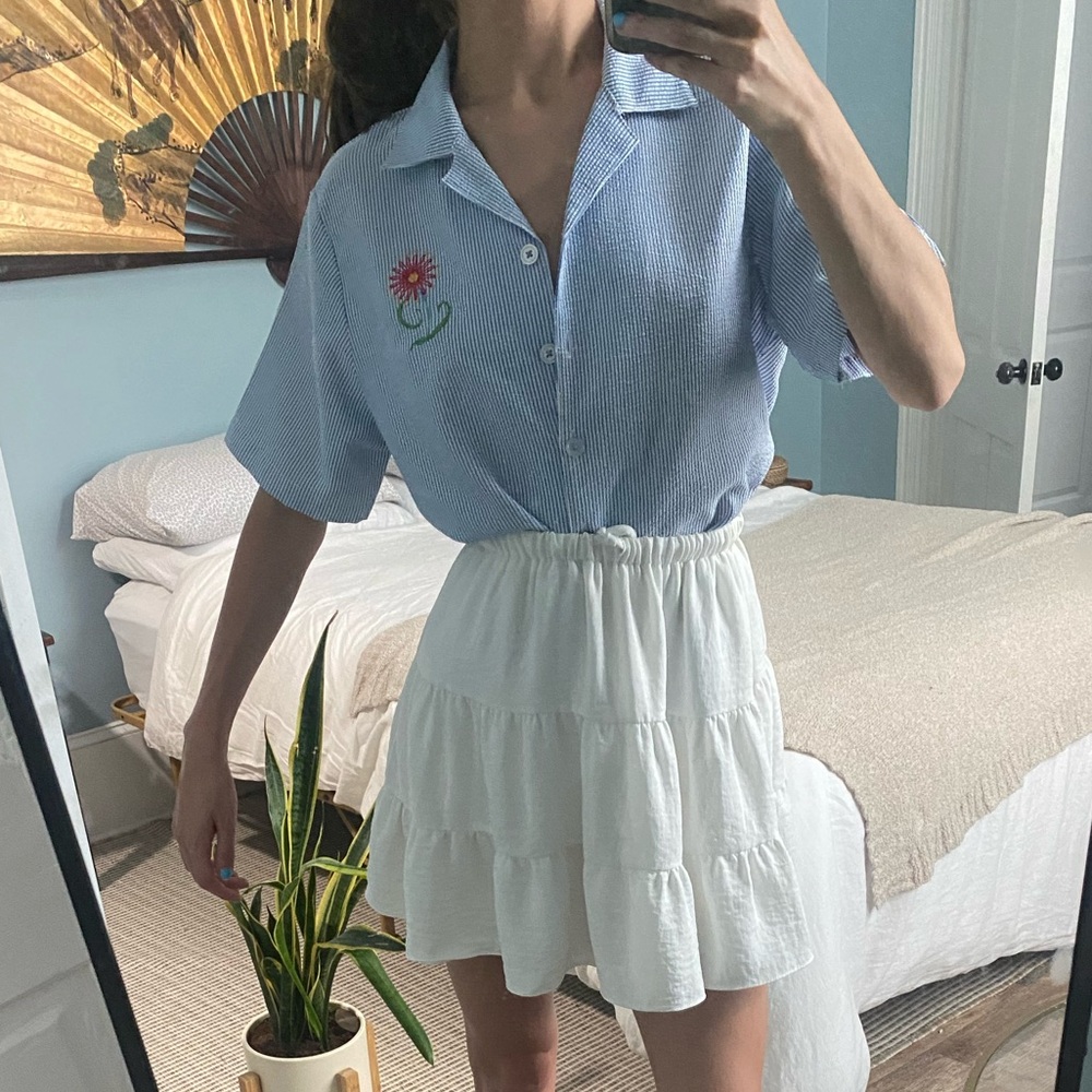 Vintage striped shirt with flower decal
